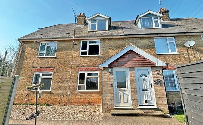 3 Bedroom End Of Terrace House For Sale In Park Terrace, Throwley Forstal, Faversham, ME13