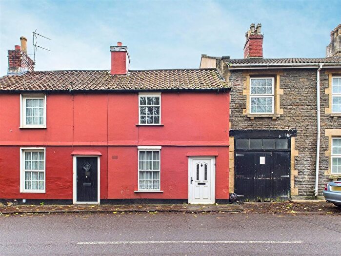 2 Bedroom Cottage For Sale In Park Road, Stapleton, Bristol, BS16