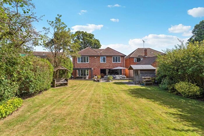 5 Bedroom Detached House For Sale In Grove Road, Tring, HP23