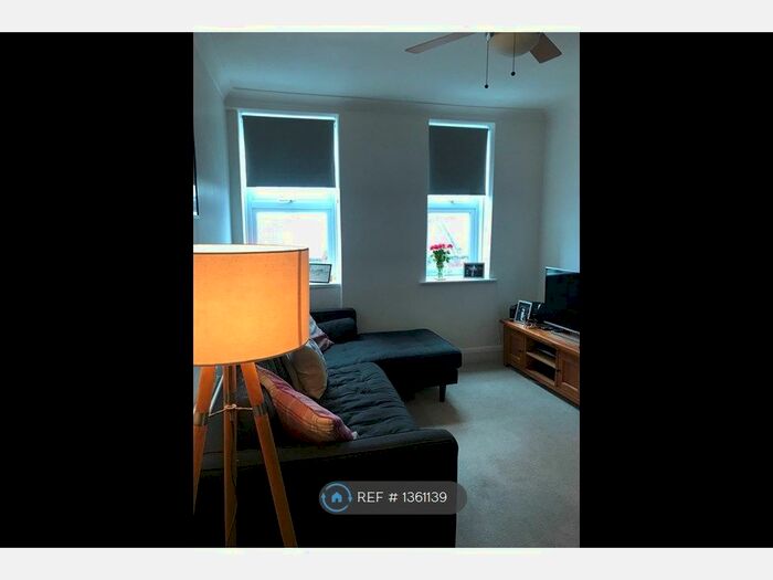 1 Bedroom Flat To Rent In Garratt Lane, London, SW18