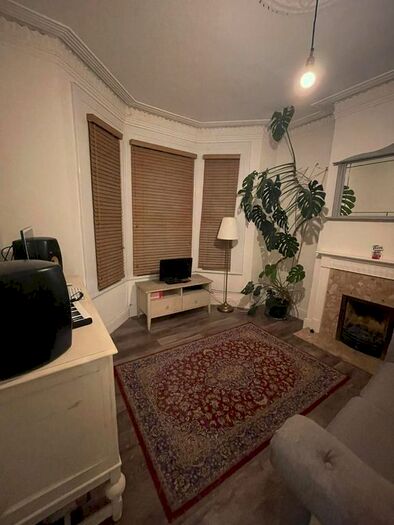 1 Bedroom Flat To Rent In Glebe Road, Bromley, BR1