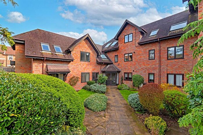 2 Bedroom Apartment For Sale In Litchfield Place, Lemsford Road, St Albans, AL1