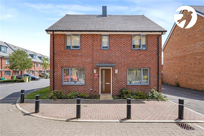 4 Bedroom Detached House For Sale In Discovery Drive, Swanley, BR8