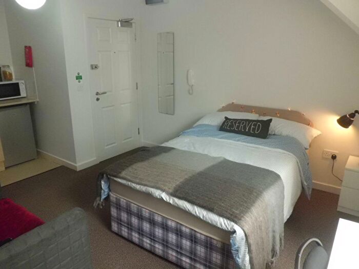 Studio To Rent In Bournbrook House, B29