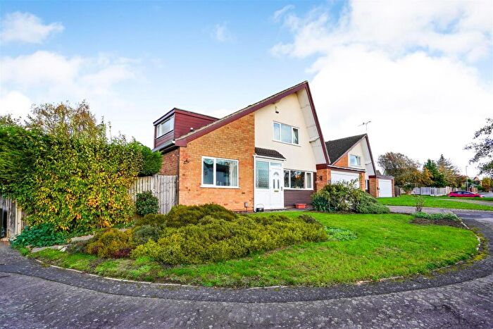 4 Bedroom Detached House For Sale In Purbeck Close, Wigston, LE18