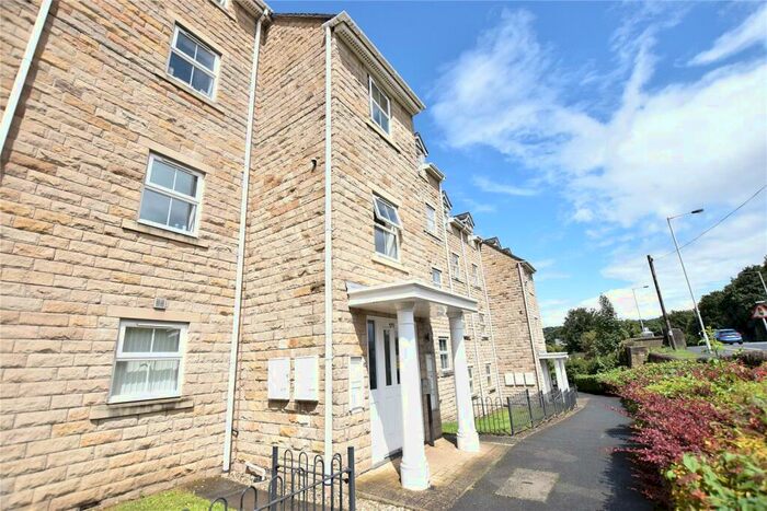 2 Bedroom Apartment To Rent In Harrogate Road, Apperley Bridge, West Yorkshire, BD10