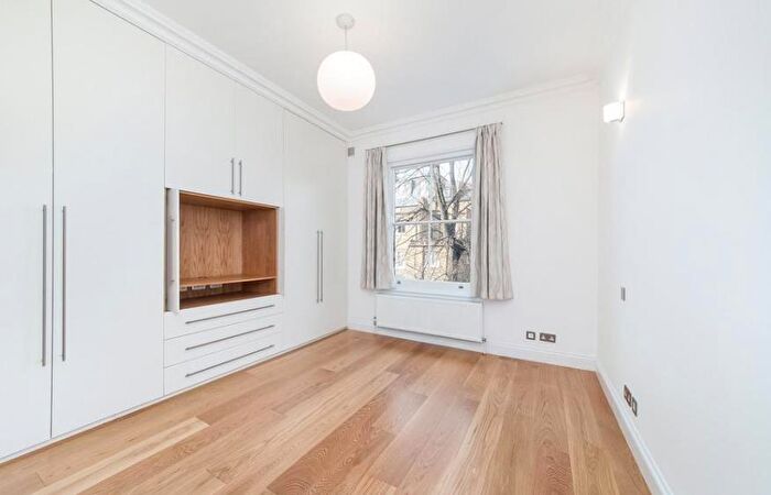 2 Bedroom Apartment To Rent In Shroton Street, Marylebone, London, NW1