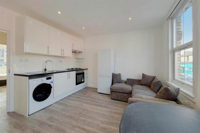 1 Bedroom Flat To Rent In Seven Sisters Road, Holloway, Finsbury Park, London, N7