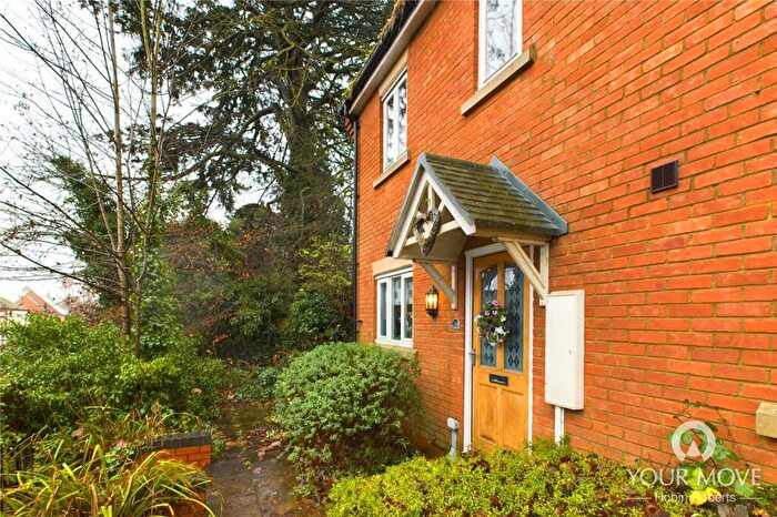 3 Bedroom End Of Terrace House To Rent In Kettering Road, Rothwell, Kettering, NN14