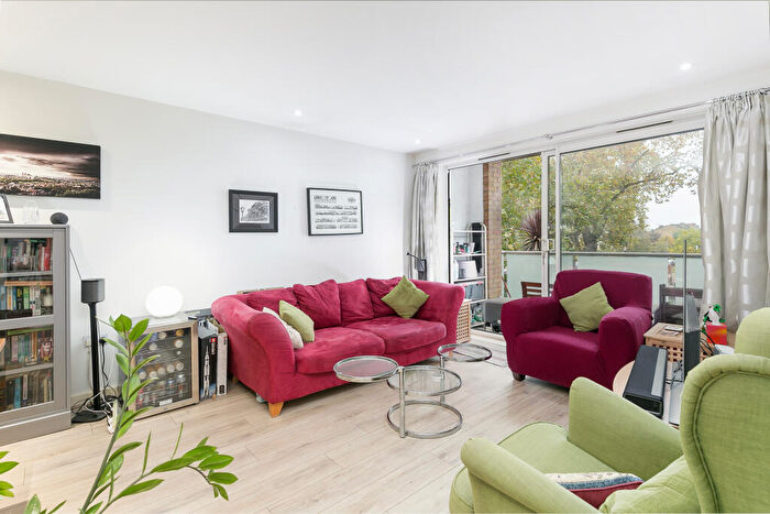 2 Bedroom Flat For Sale In East Dulwich Road, East Dulwich, London, SE22
