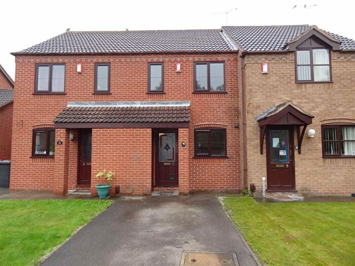 2 Bedroom Town House To Rent In Taverners Crescent, Littleover, Derby, DE23