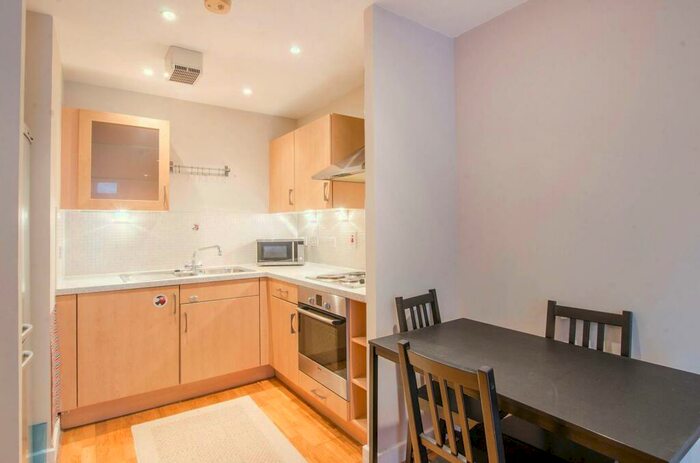 1 Bedroom Flat To Rent In Rosse Gardens, Hither Green, London, SE13