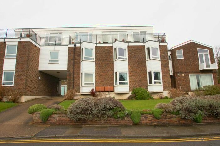 1 Bedroom Flat To Rent In Hilltop House, Glen Iris Avenue, Canterbury, CT2