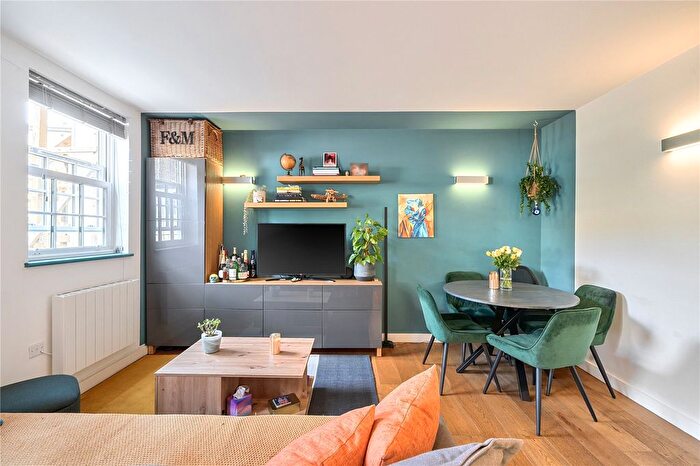 1 Bedroom Flat For Sale In East Street, London, SE17