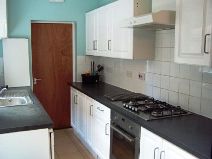 5 Bedroom House To Rent In Teignmouth Road, Selly Oak, Birmingham, West Midlands, B29