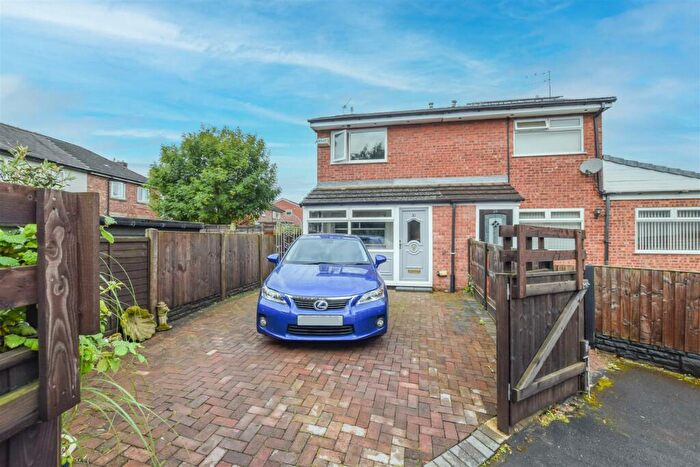 2 Bedroom Semi-Detached House For Sale In Buckingham Avenue, Wirral, CH63