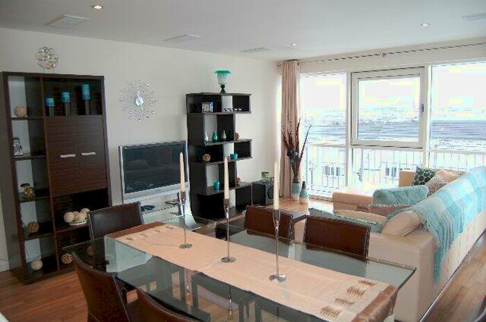 2 Bedroom Flat To Rent In Queens Highlands, West End, Aberdeen, AB15