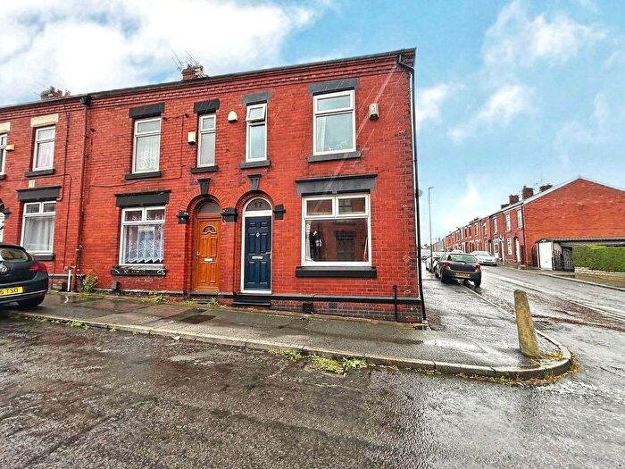 2 Bedroom End Of Terrace House For Sale In Cedar Street, Ashton-Under-Lyne, Greater Manchester, OL6