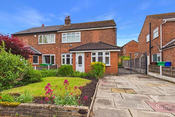 3 Bedroom Semi-Detached House For Sale In Cherry Tree Road, Manchester, Greater Manchester, M23