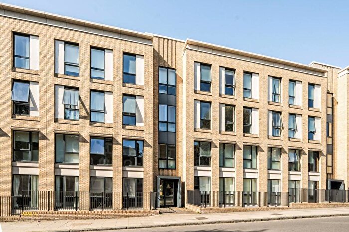 2 Bedroom Flat To Rent In Cambridge Avenue, North Maida Vale, London, NW6