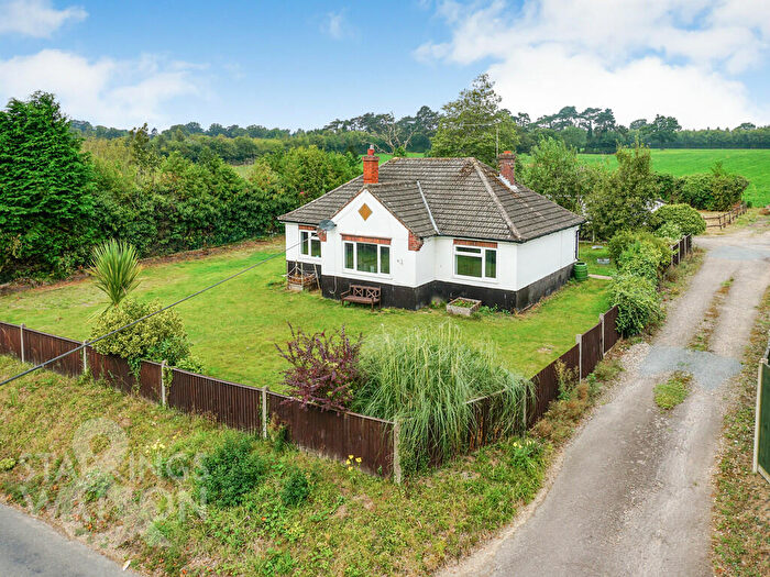 3 Bedroom Detached Bungalow For Sale In Postwick Lane, Brundall, Norwich, NR13