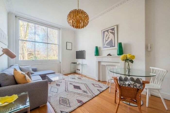 1 Bedroom Flat To Rent In Palace Gardens Terrace, London, W8