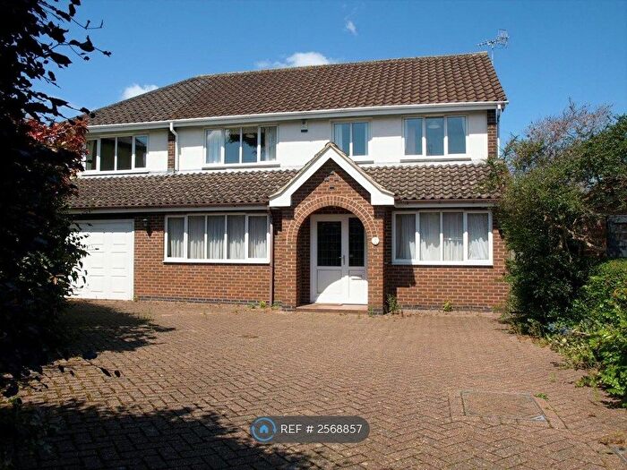 5 Bedroom Detached House To Rent In Littlegreen Road, Nottingham, NG5