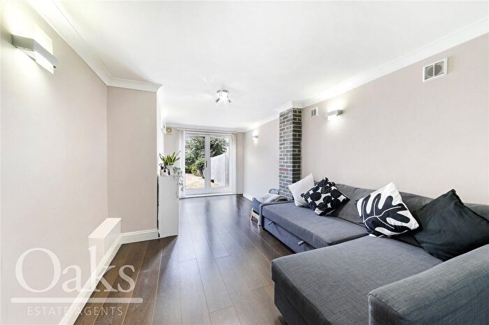 1 Bedroom Flat To Rent In Addiscombe Grove, East Croydon, CR0