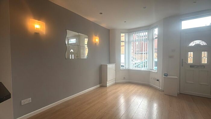 2 Bedroom Terraced House To Rent In Broadwood Street, Wavertree, L15