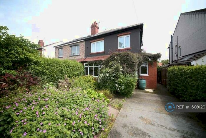 4 Bedroom Semi-Detached House To Rent In Sutherland Avenue, Leeds, LS8