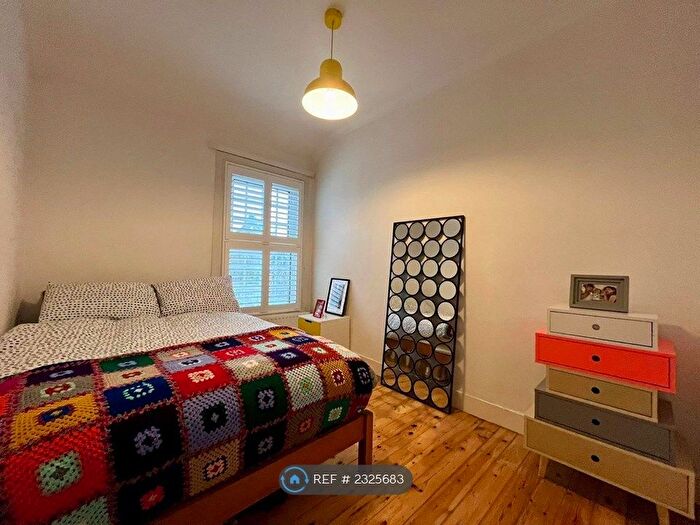 2 Bedroom End Of Terrace House To Rent In Shortlands Gardens, Bromley, BR2