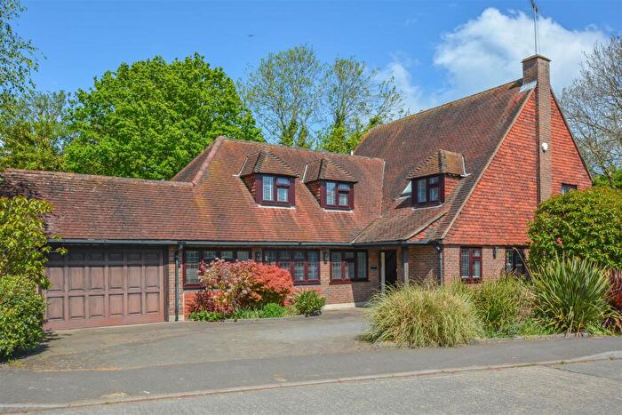 4 Bedroom Detached House For Sale In **Signature Home** Thorndon Approach, Herongate, Brentwood, CM13