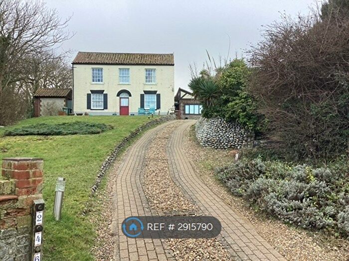 4 Bedroom Detached House To Rent In Paston Road, Norwich, NR11