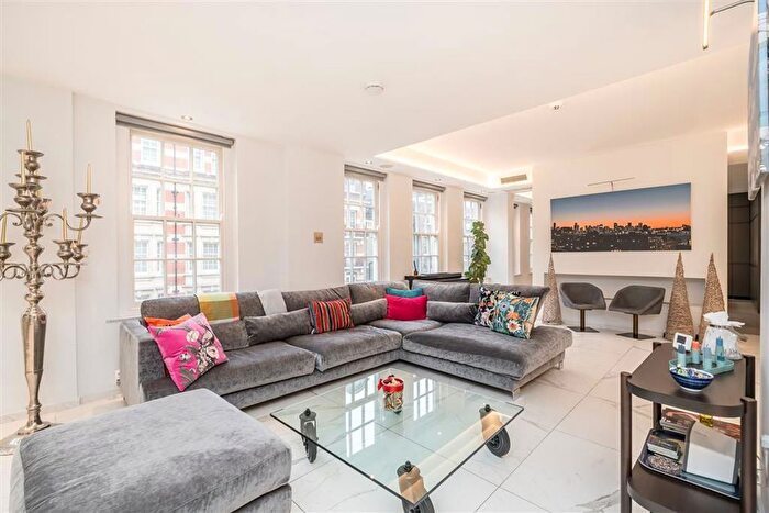 3 Bedroom Flat To Rent In Seymour Street, Hyde Park, W2