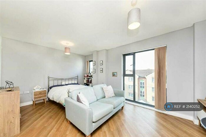 1 Bedroom Flat To Rent In Axis House, London, SE13