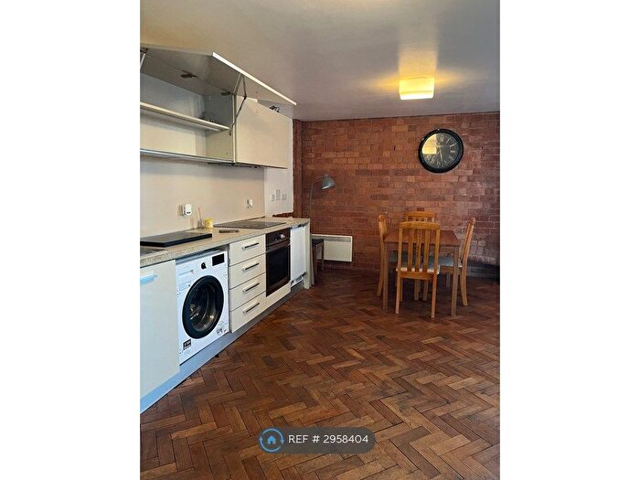 2 Bedroom Flat To Rent In Generator Hall, Coventry, CV1