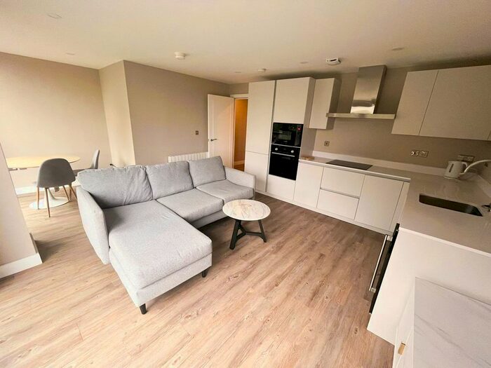 1 Bedroom Flat To Rent In Queens Dock Avenue, Hull, HU1