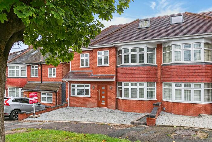 5 Bedroom Semi Detached House For Sale In Abbotsford Gardens, Woodford Green, Essex, IG8