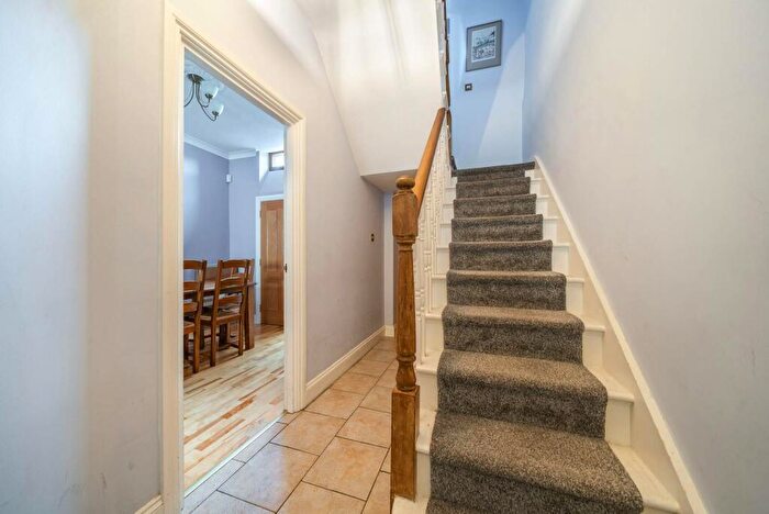 4 Bedroom Semi-Detached House To Rent In Mayton Street, Lower Holloway, London, N7