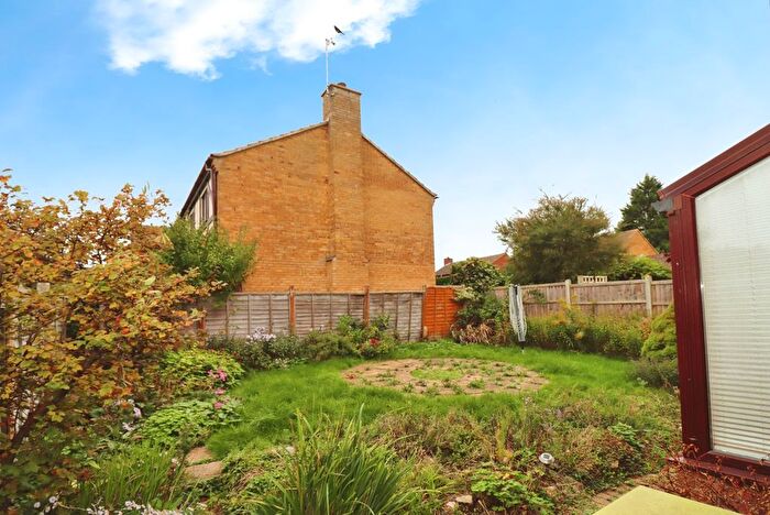 4 Bedroom Detached House For Sale In Celandine Close, Thornbury, Bristol, Gloucestershire, BS35