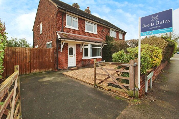 3 Bedroom Semi-Detached House To Rent In Heywood Road, Alderley Edge, Cheshire, SK9