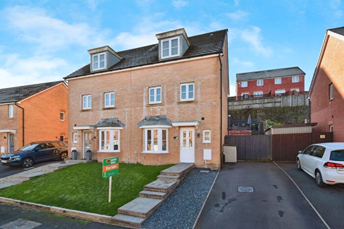 4 Bedroom Property For Sale In Pen Y Dyffryn, Swansea Road, Merthyr Tydfil, CF48