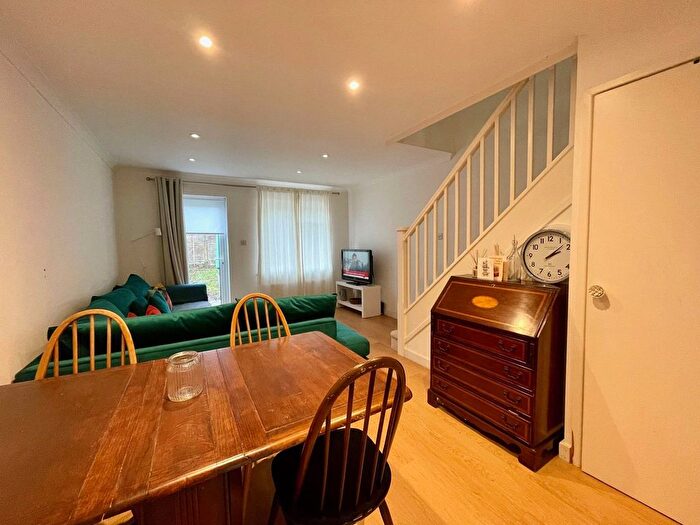 2 Bedroom End Of Terrace House To Rent In Cropper Close, Thatcham, RG19