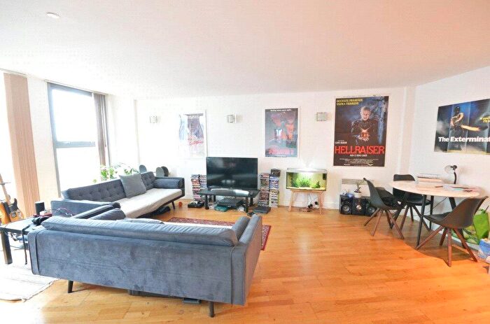 2 Bedroom Apartment To Rent In Ovale, Block C, Pollard Street, Manchester City Centre, M4
