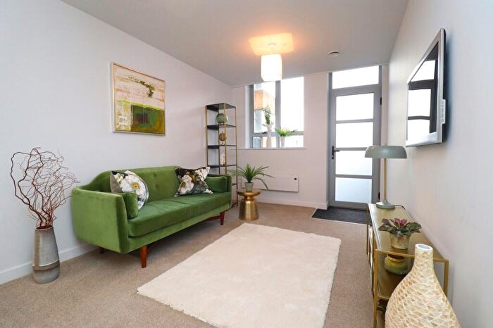 2 Bedroom Flat To Rent In Eastgate Street, Gloucester, GL1