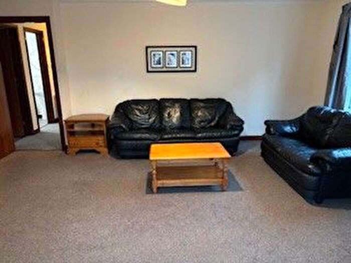 2 Bedroom Flat To Rent In Martins Lane, City Centre, Aberdeen, AB11