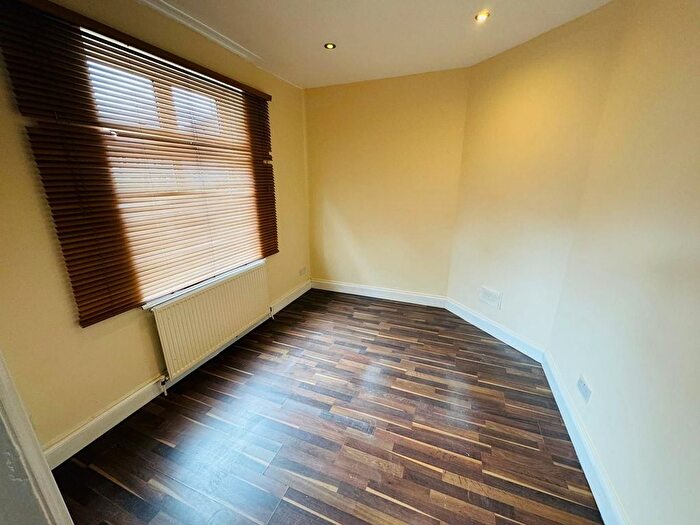 3 Bedroom Terraced House To Rent In Charlecote Road, Dagenham, RM8