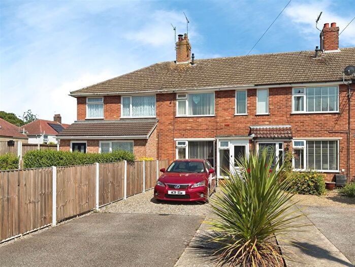 2 Bedroom Terraced House For Sale In Lynton Gardens, Lowestoft, Suffolk, NR32