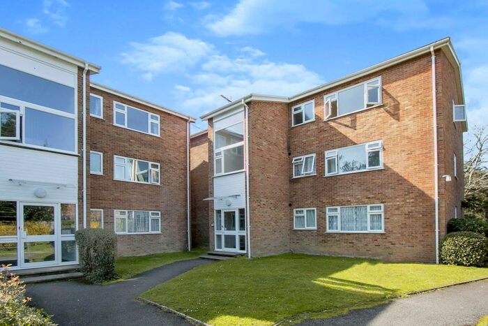 2 Bedroom Flat To Rent In Bournemouth, BH2