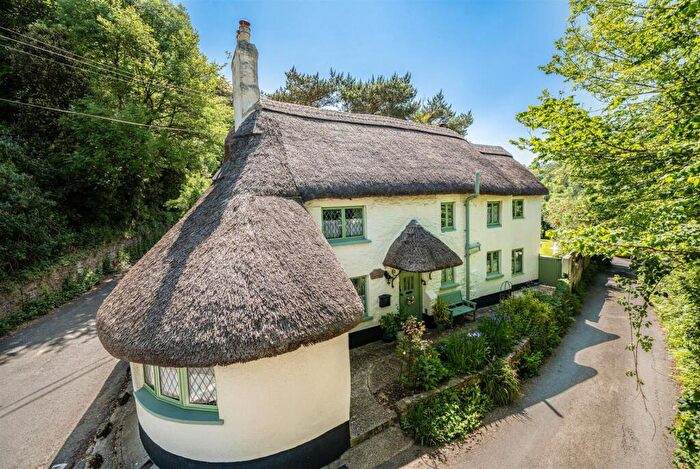 3 Bedroom Detached House To Rent In Venn Road, Barnstaple, EX32